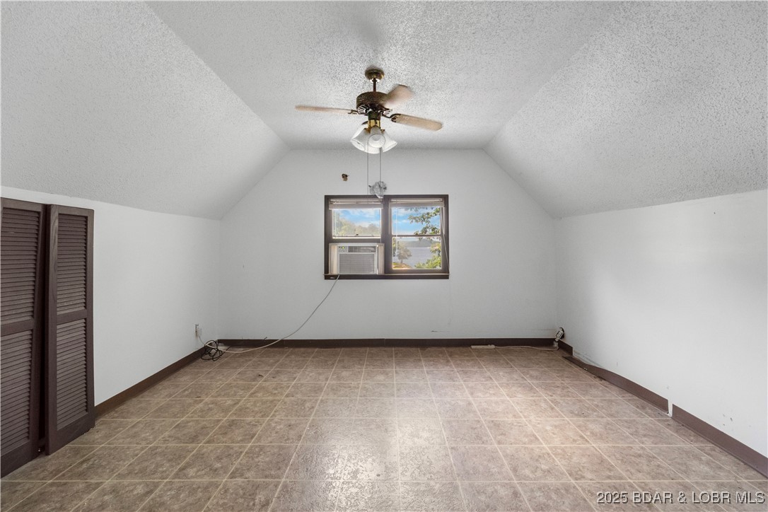 15617 Santa Fe Trail
