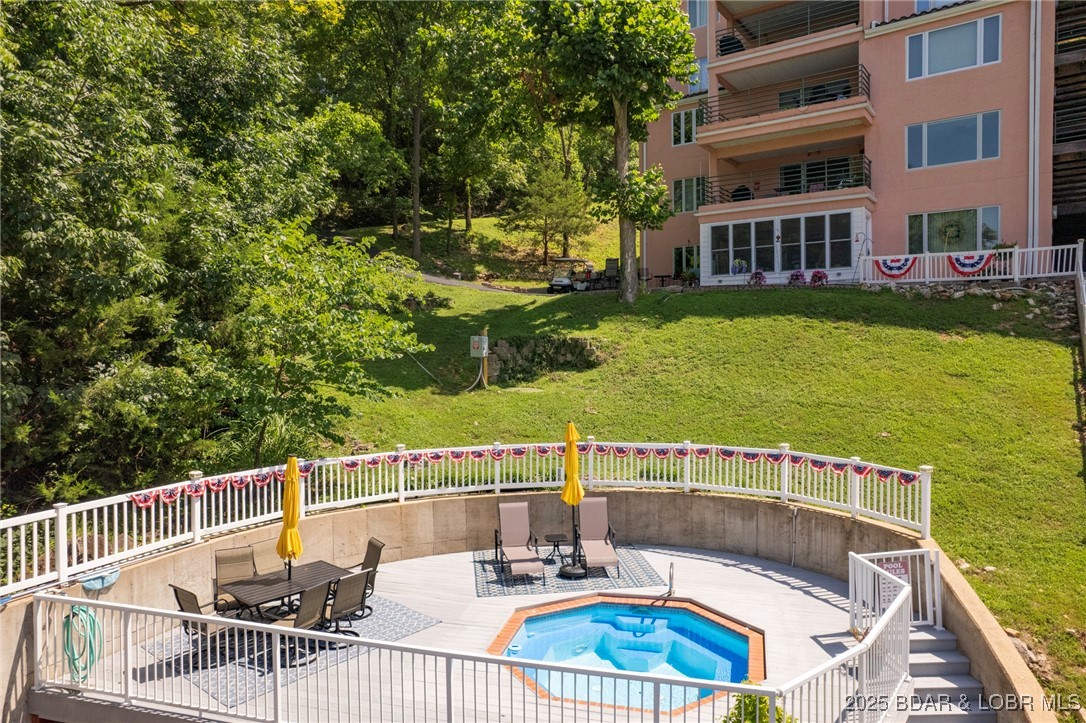 432 Northport Drive 432