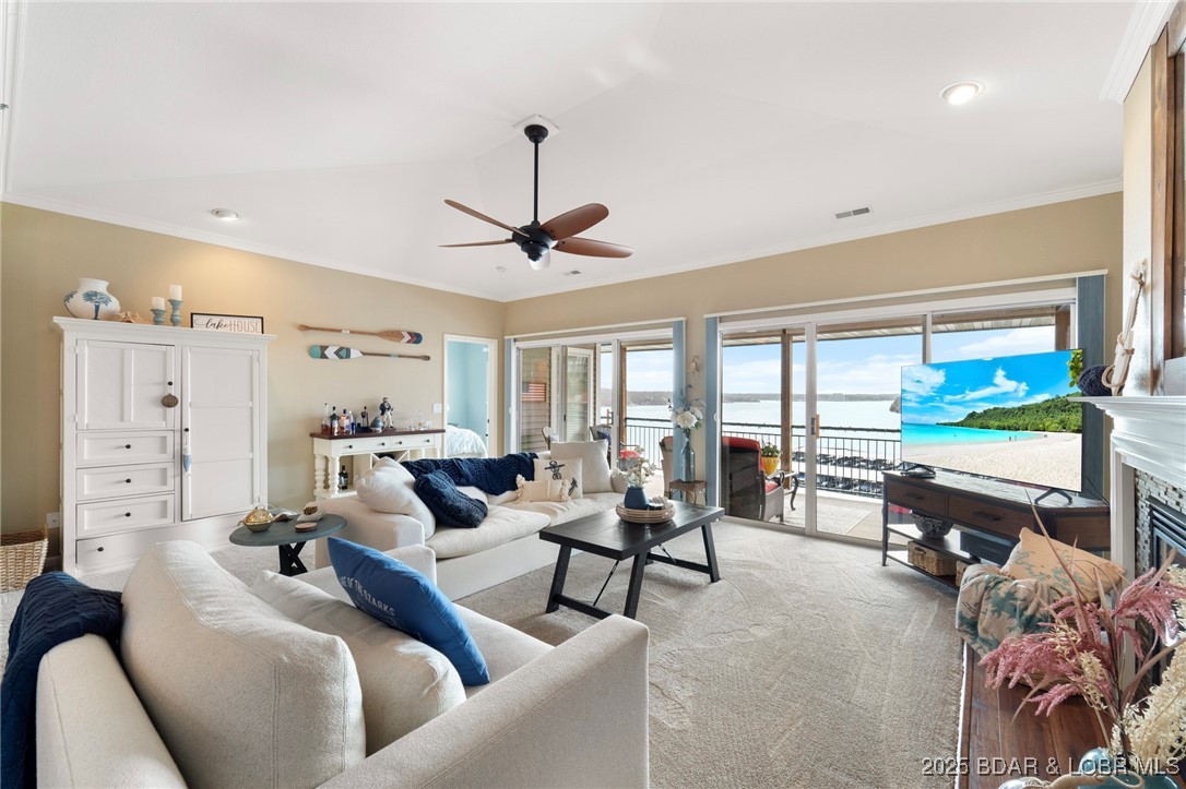 202E Palisades Condo Drive 4B