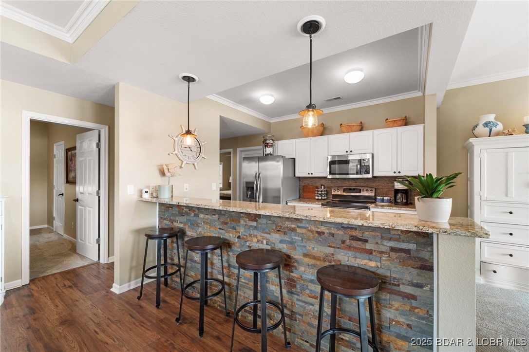 202E Palisades Condo Drive 4B