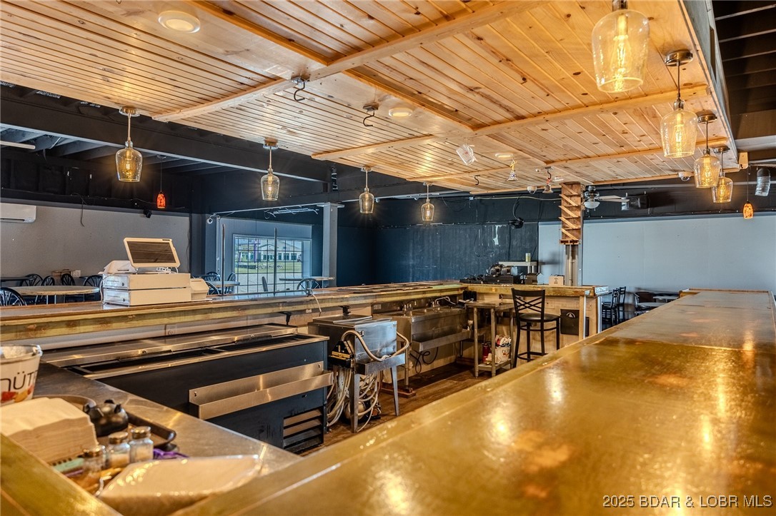 5180 Parkway