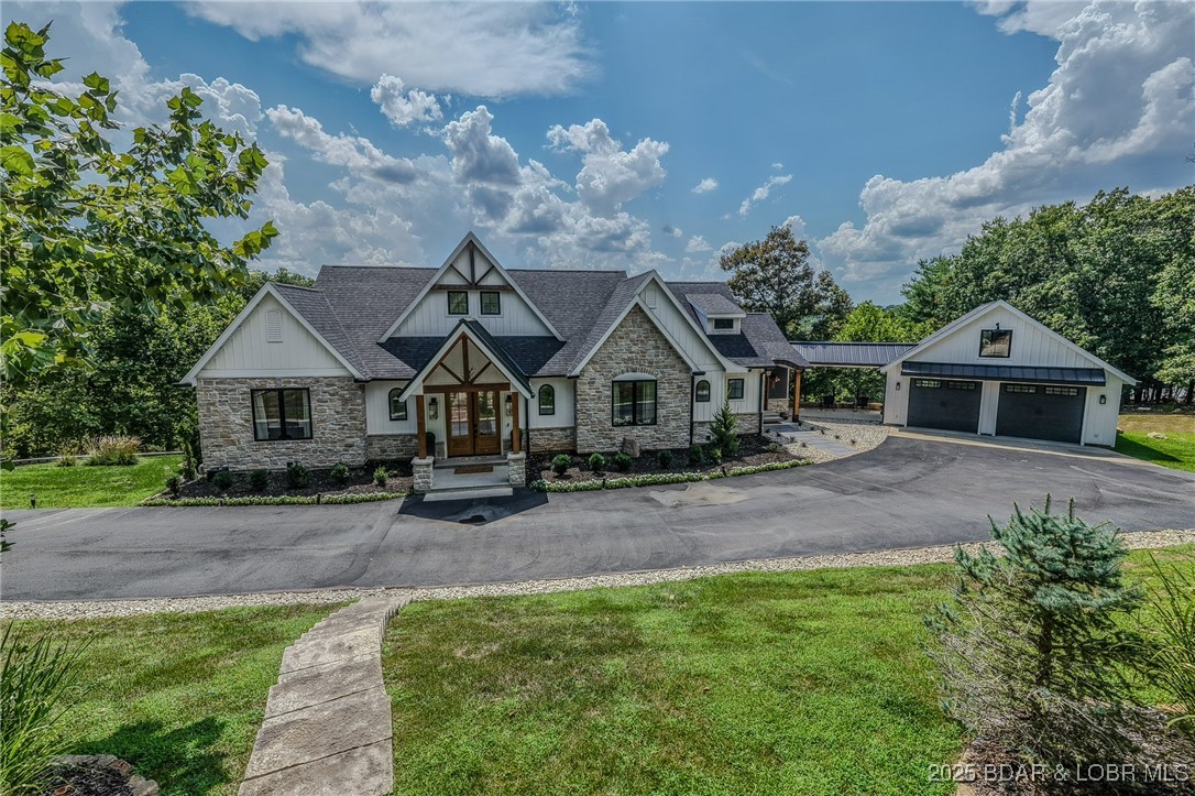 903 Dogwood Road