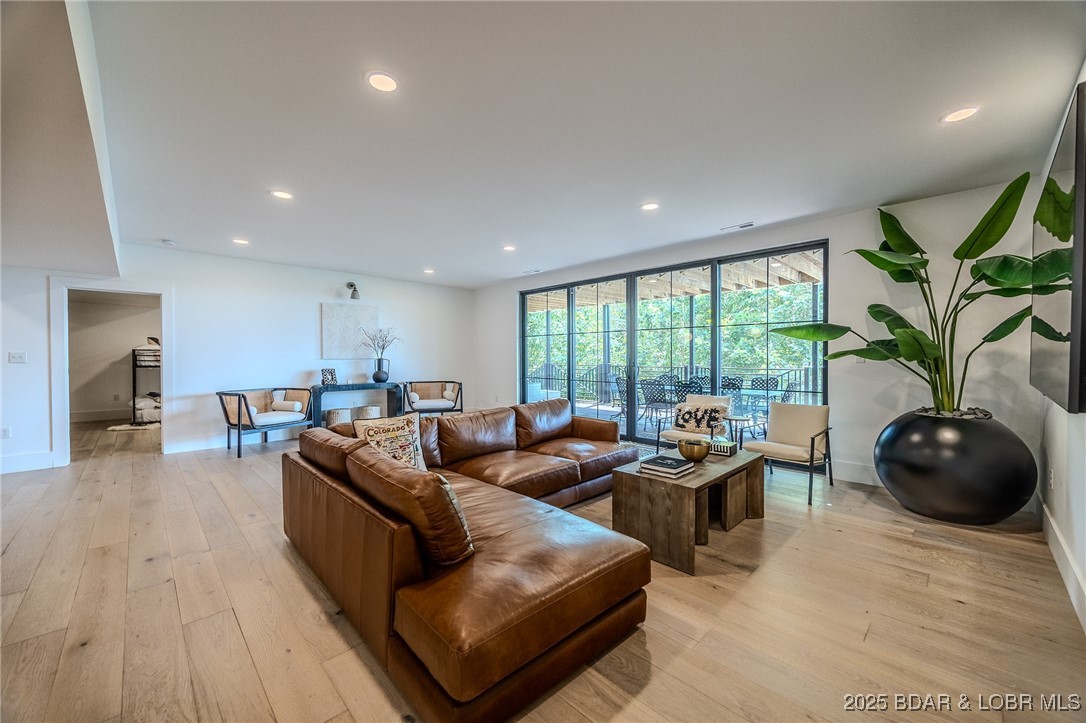 903 Dogwood Road