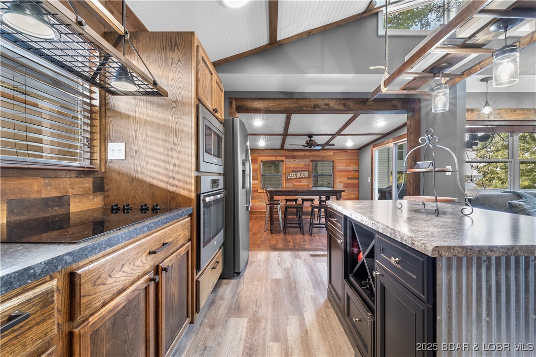 1279 Greenwood Circle