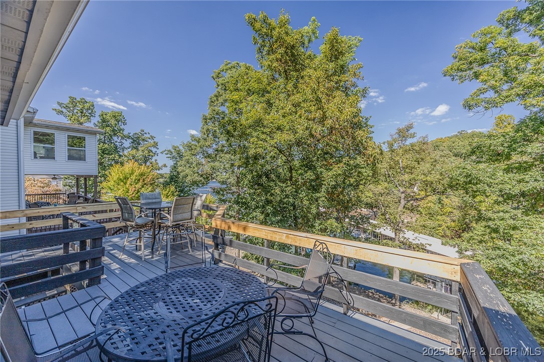 1279 Greenwood Circle