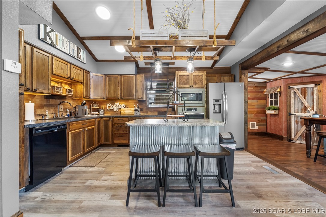 1279 Greenwood Circle