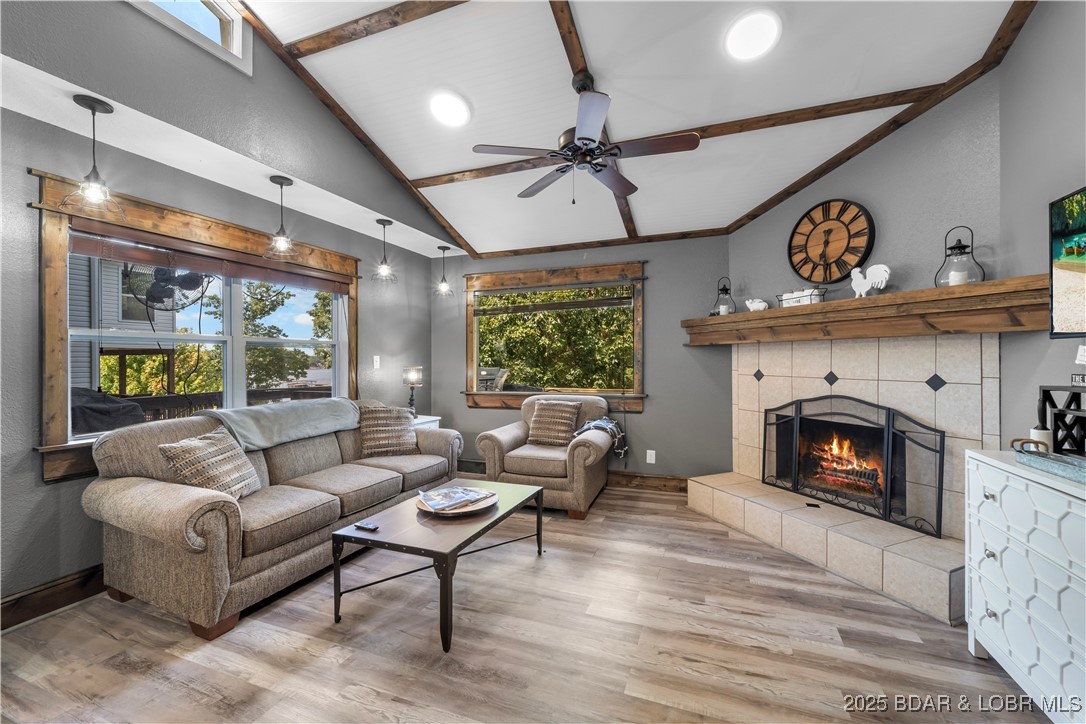 1279 Greenwood Circle