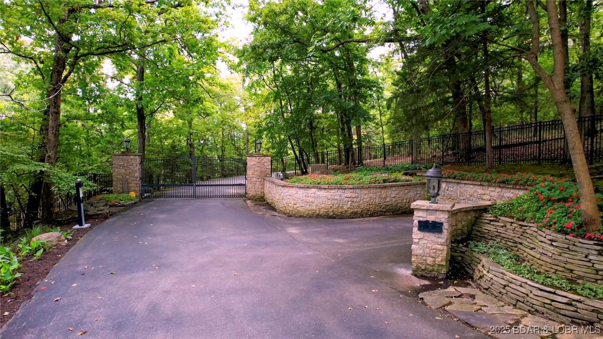 285, 326, 344, 360, & 394 TreeWood Drive