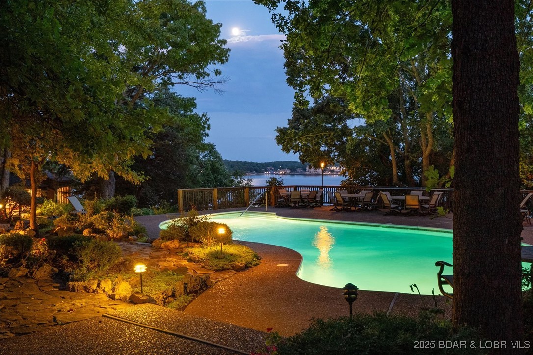 285, 326, 344, 360, & 394 TreeWood Drive