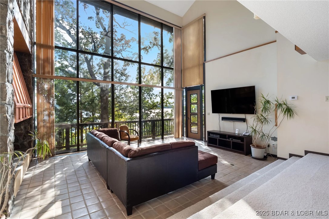 285, 326, 344, 360, & 394 TreeWood Drive