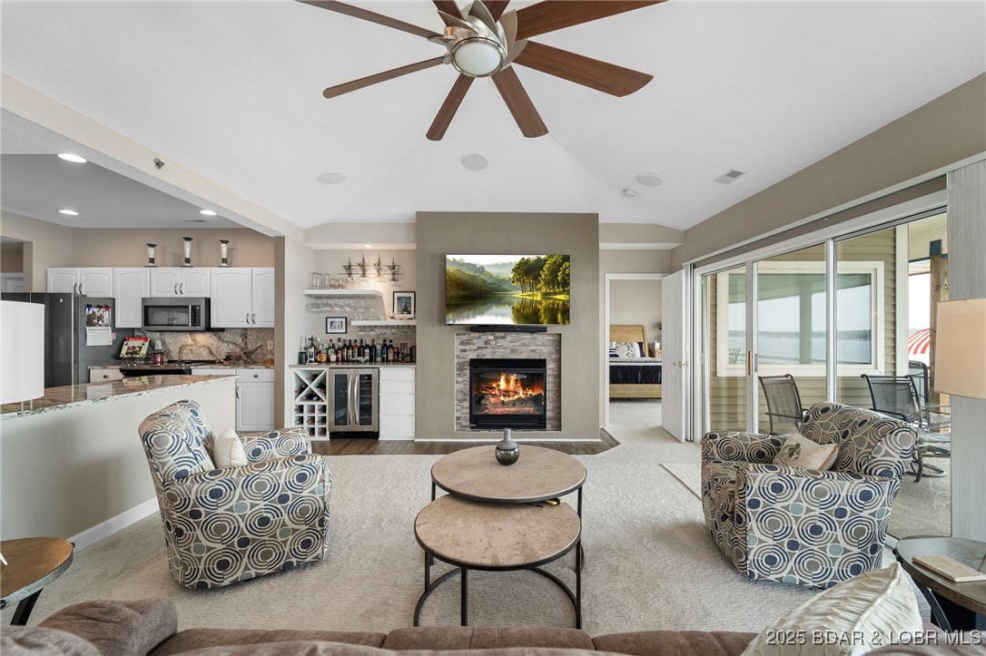 248E Palisades Condo Drive 4B