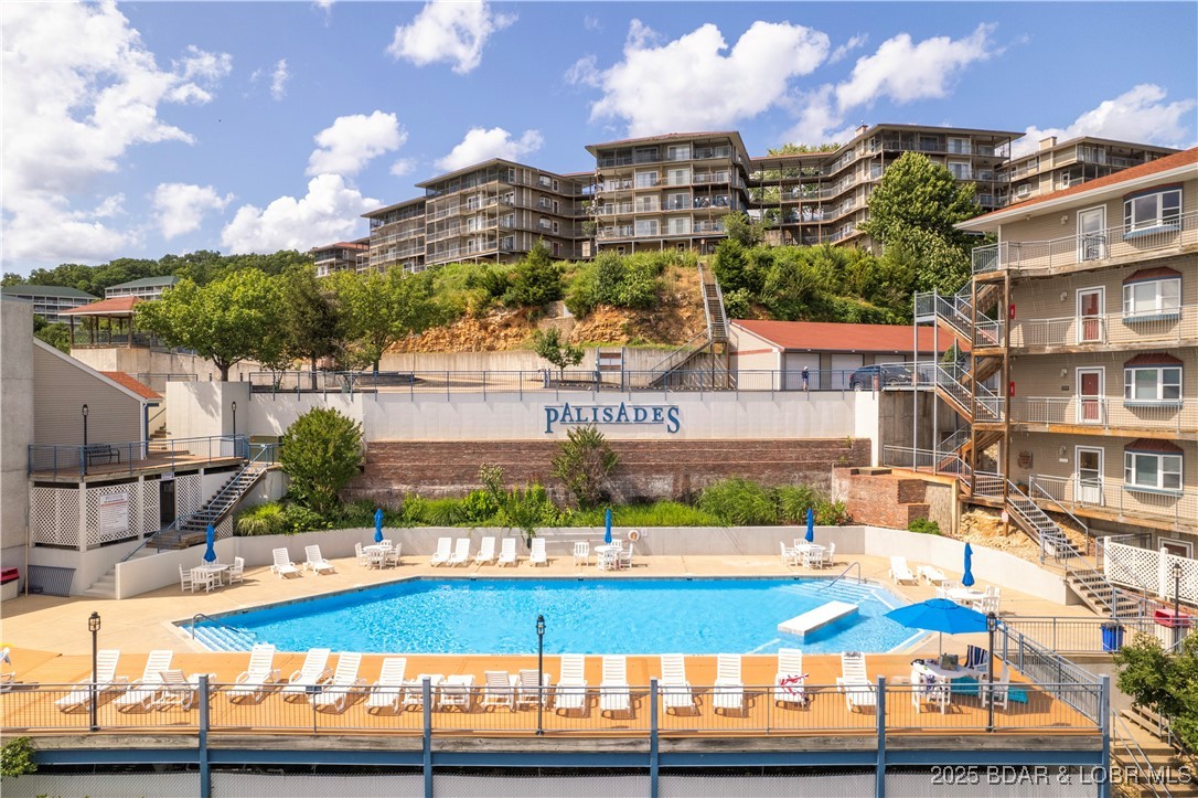 248E Palisades Condo Drive 4B