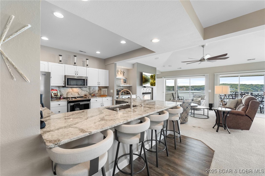 248E Palisades Condo Drive 4B