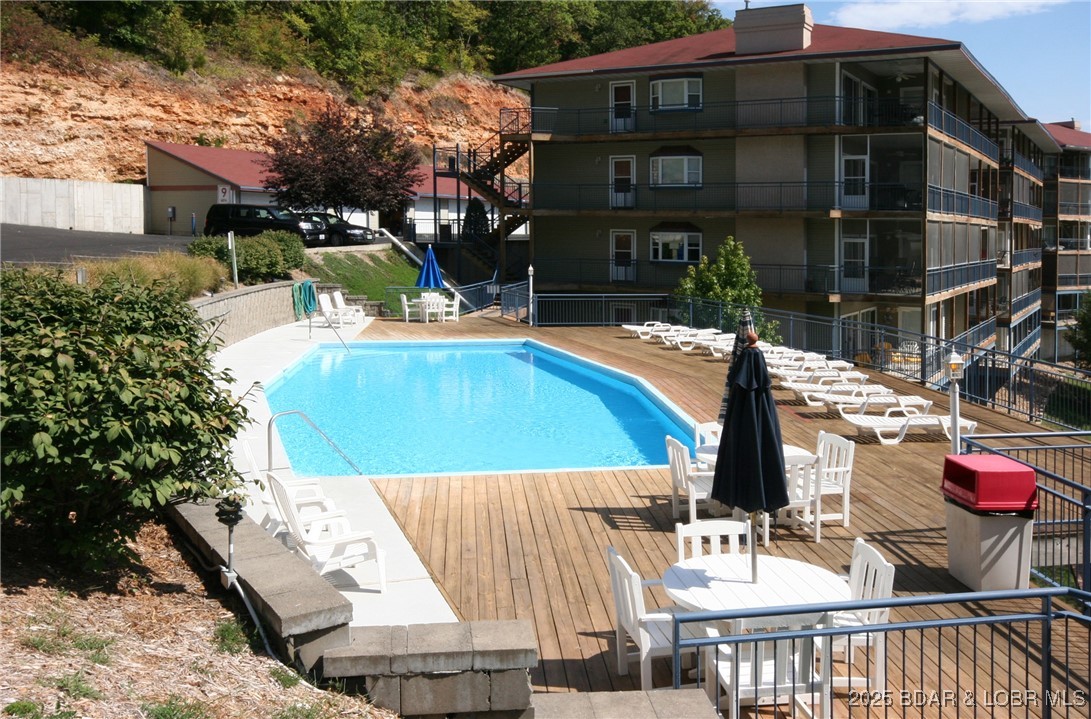 248E Palisades Condo Drive 4B