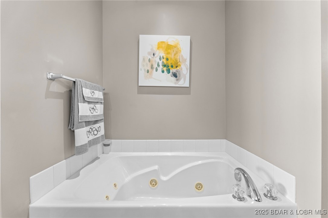 248E Palisades Condo Drive 4B