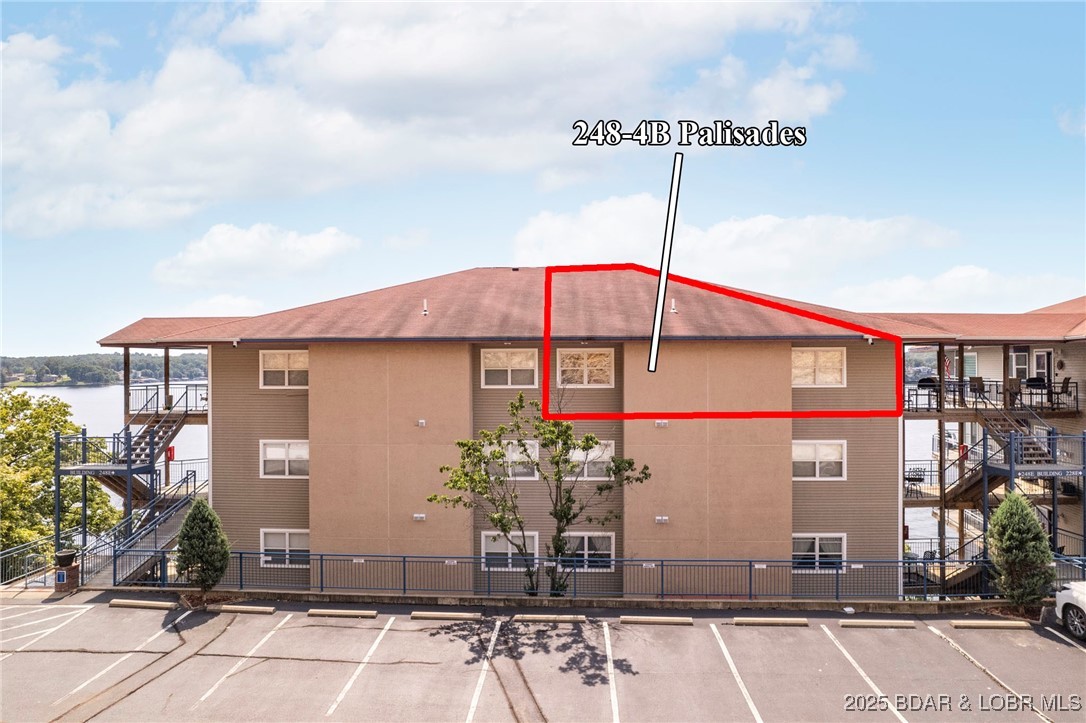 248E Palisades Condo Drive 4B