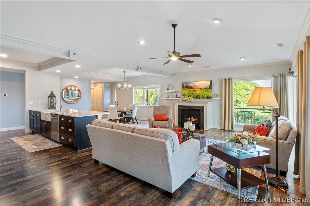 248E Palisades Condo Drive 4A