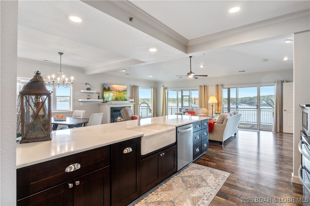 248E Palisades Condo Drive 4A