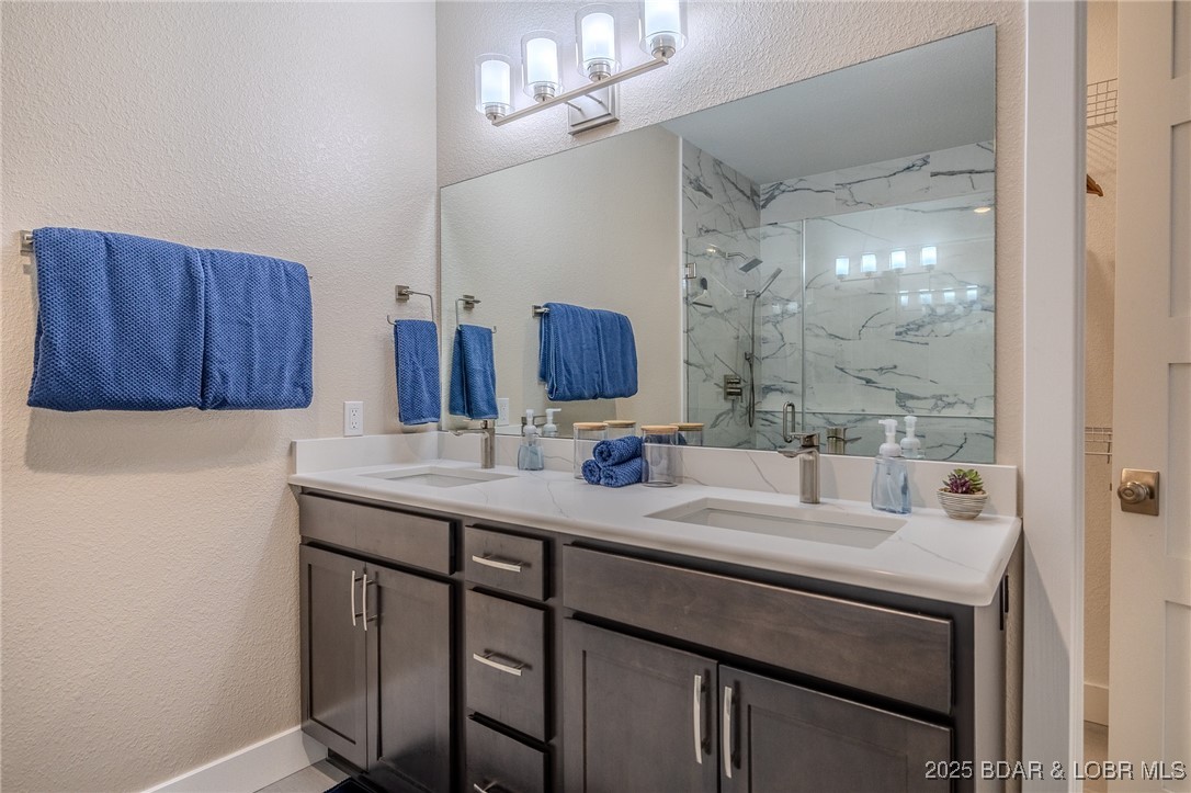 182 Havens Place Drive 2D