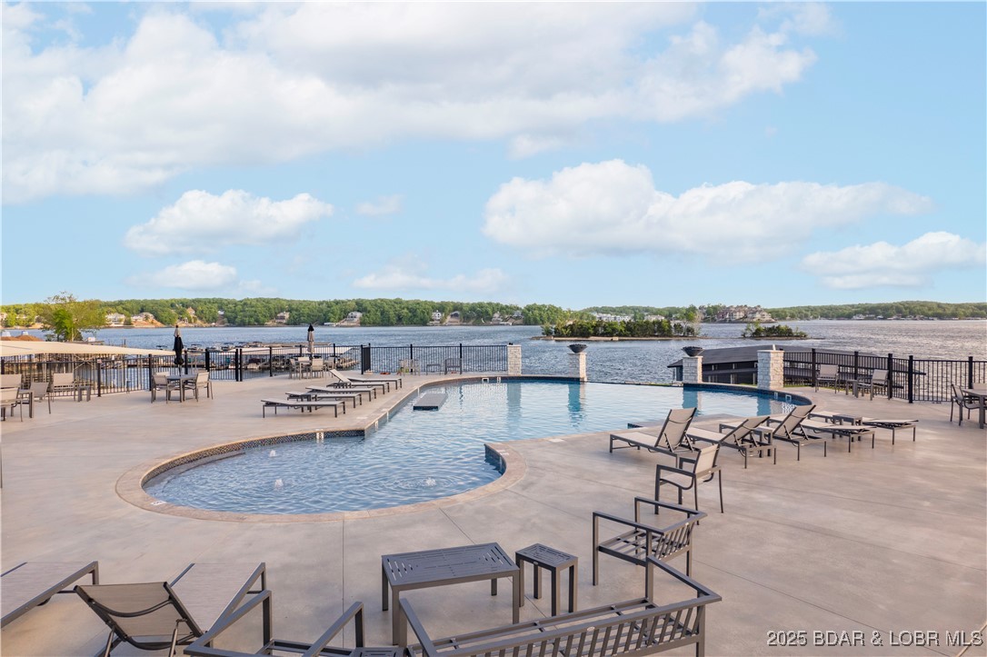 182 Havens Place Drive 2D