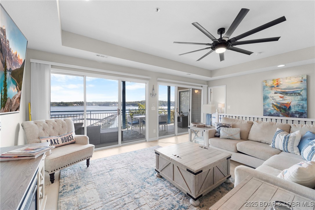 354 West Palisades Condo Drive 1A