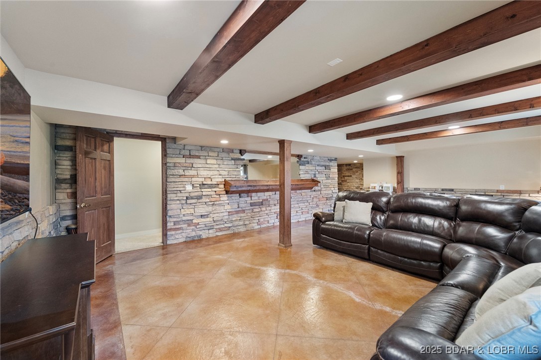112 Blackfoot Road
