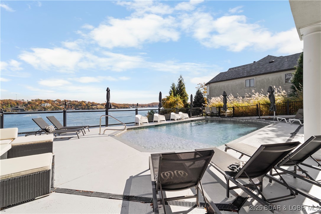 764 Via Del Lago Drive