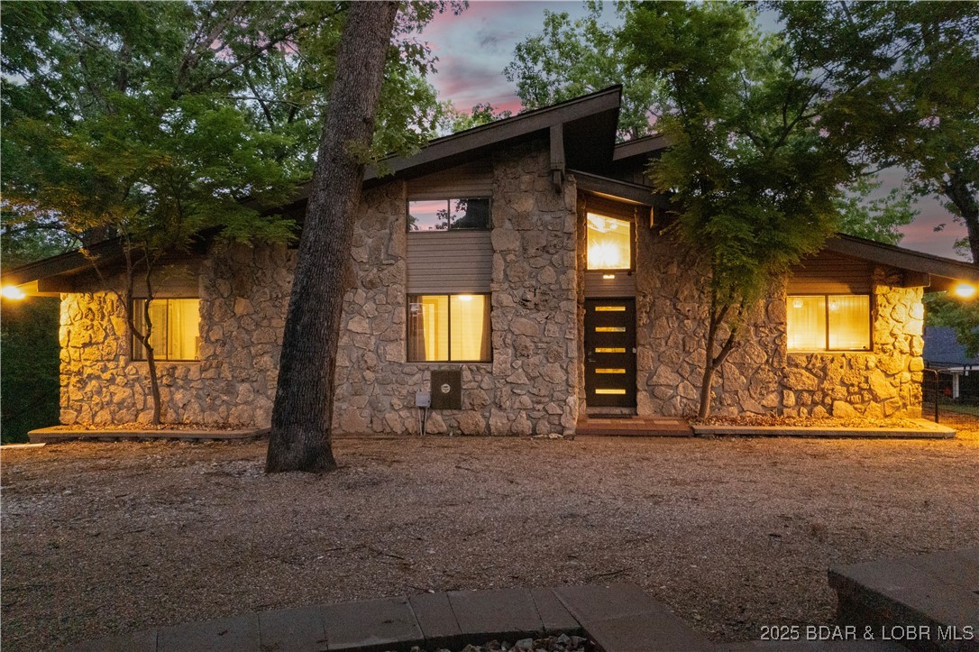 134 Twin Oaks Drive