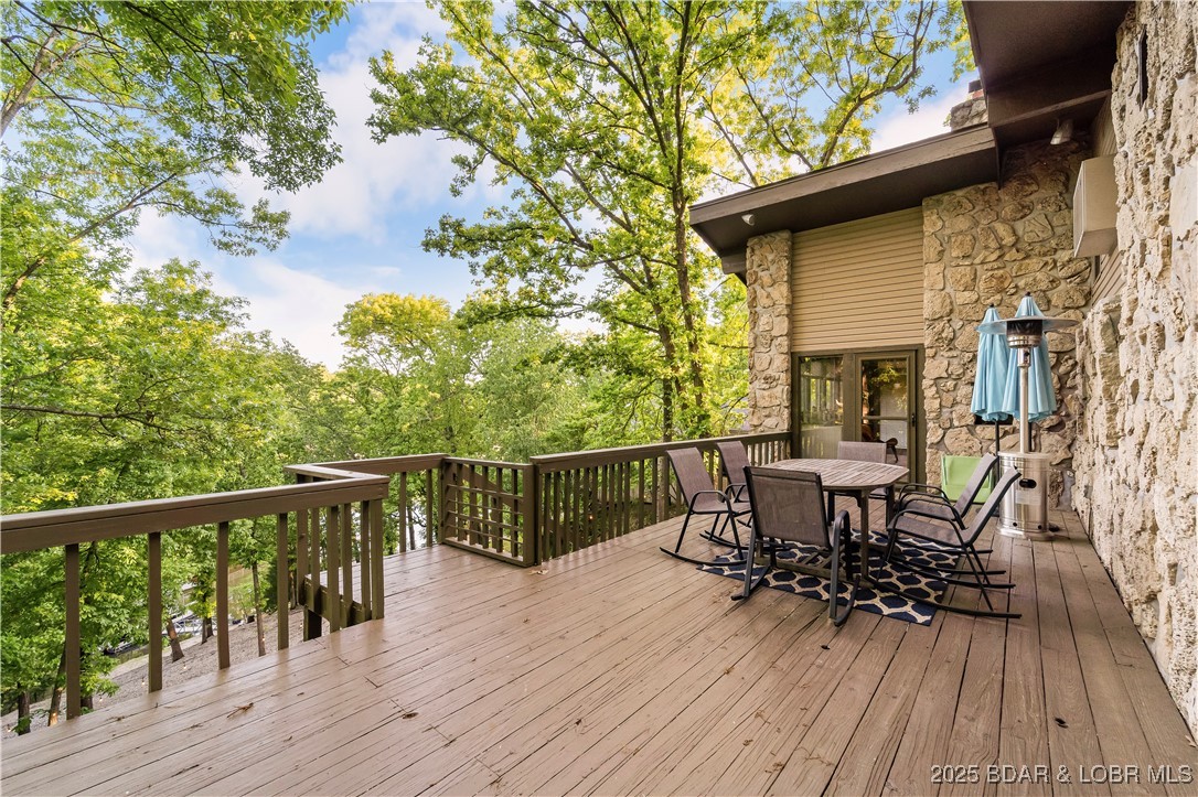 134 Twin Oaks Drive