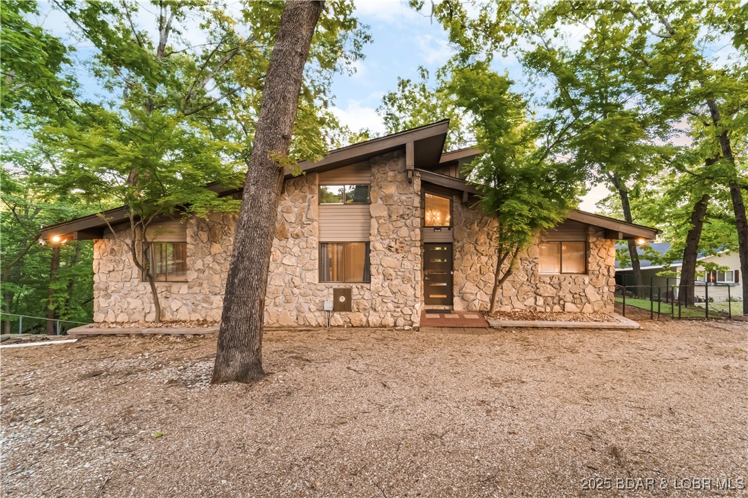 134 Twin Oaks Drive