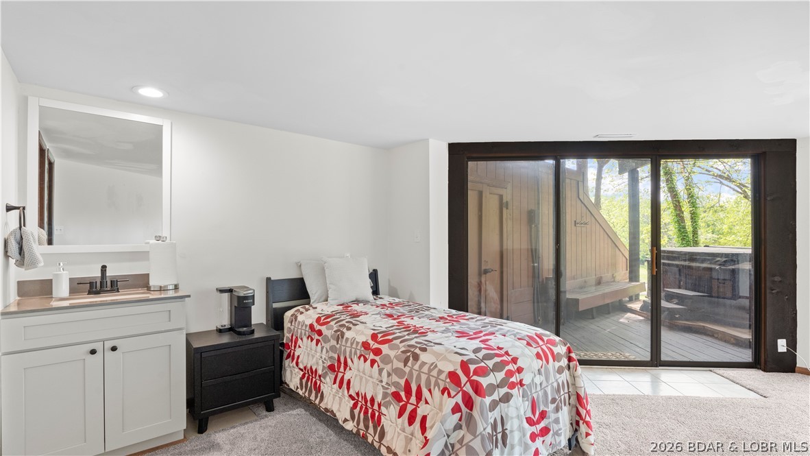 328 Hogan Drive C (5124)