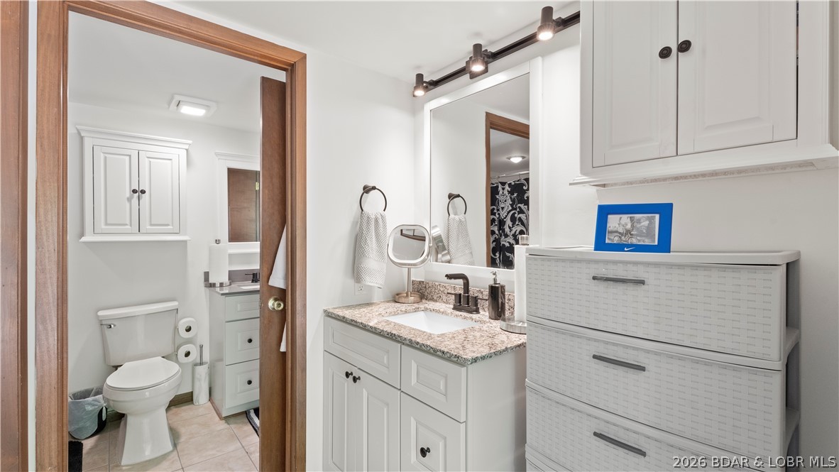 328 Hogan Drive C (5124)