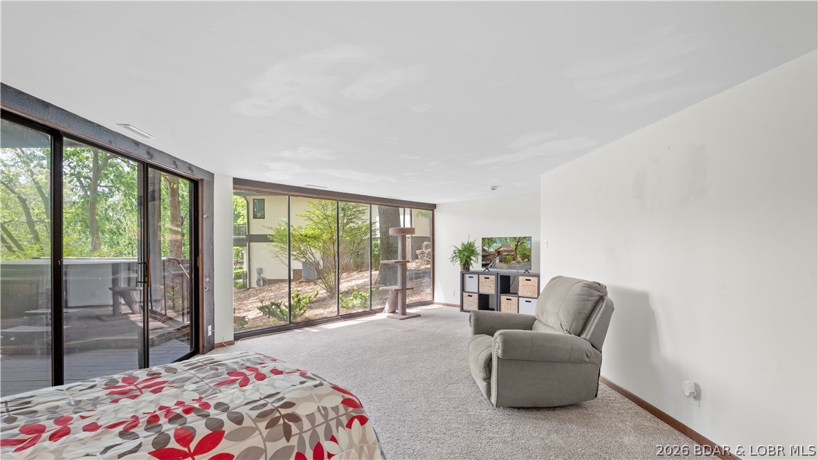 328 Hogan Drive C (5124)