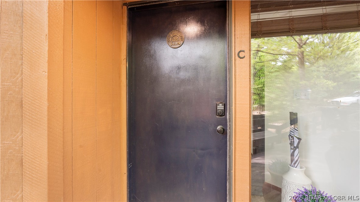 328 Hogan Drive C (5124)