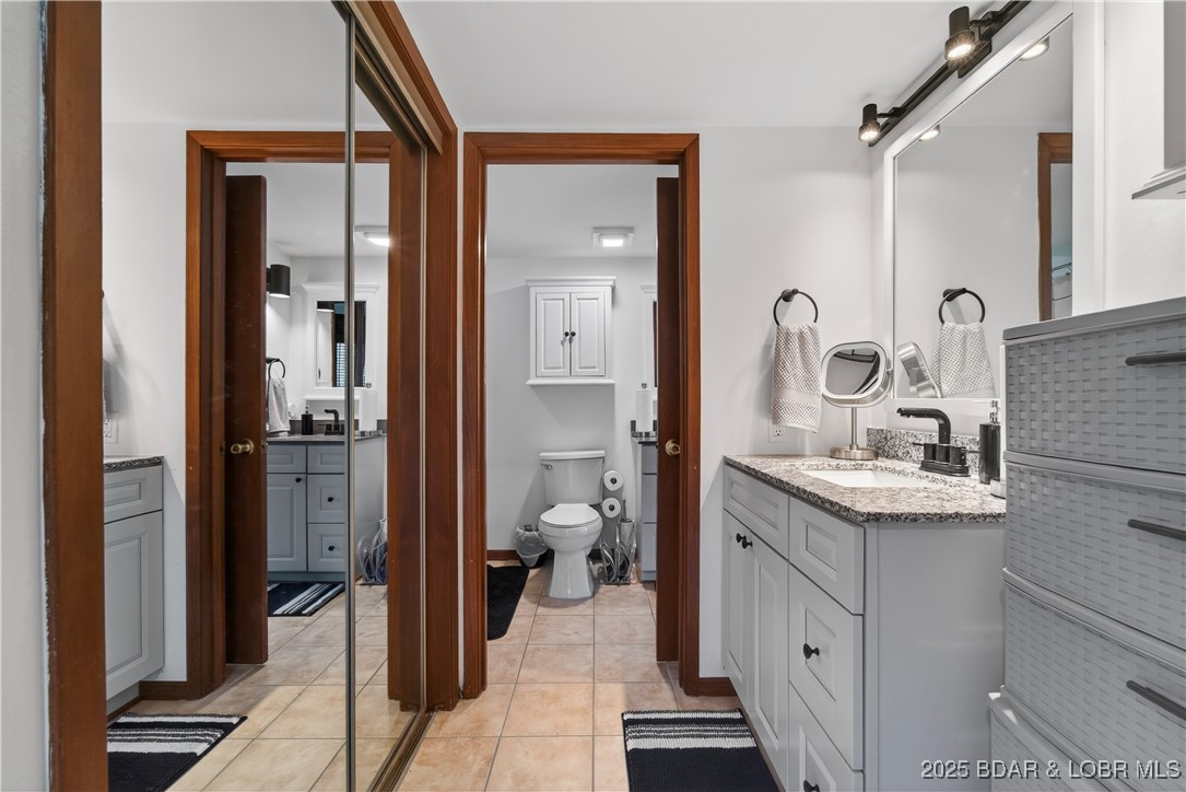 328 Hogan Drive C (5124)