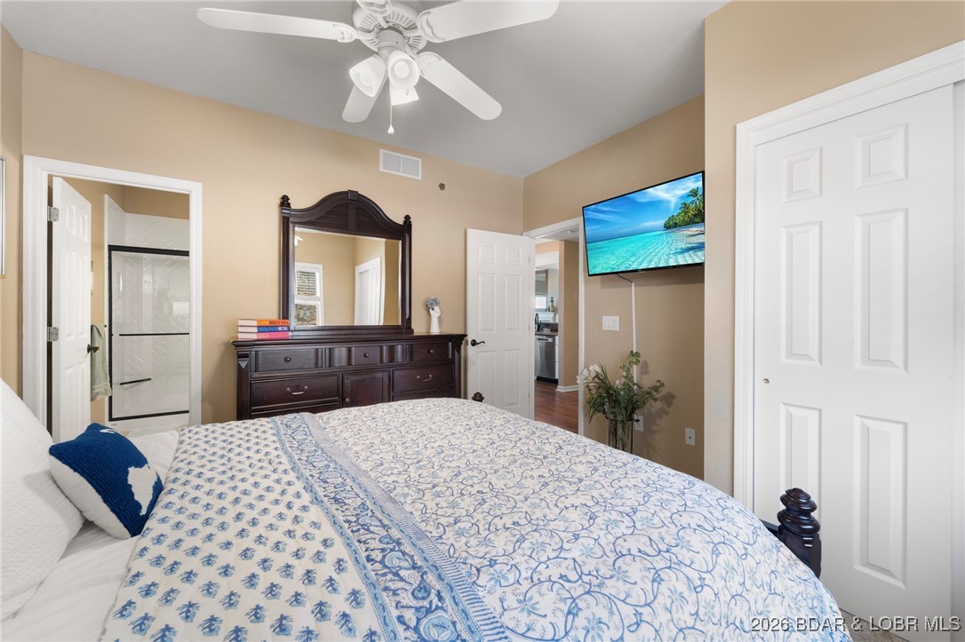 202E Palisades Condo Drive 4B