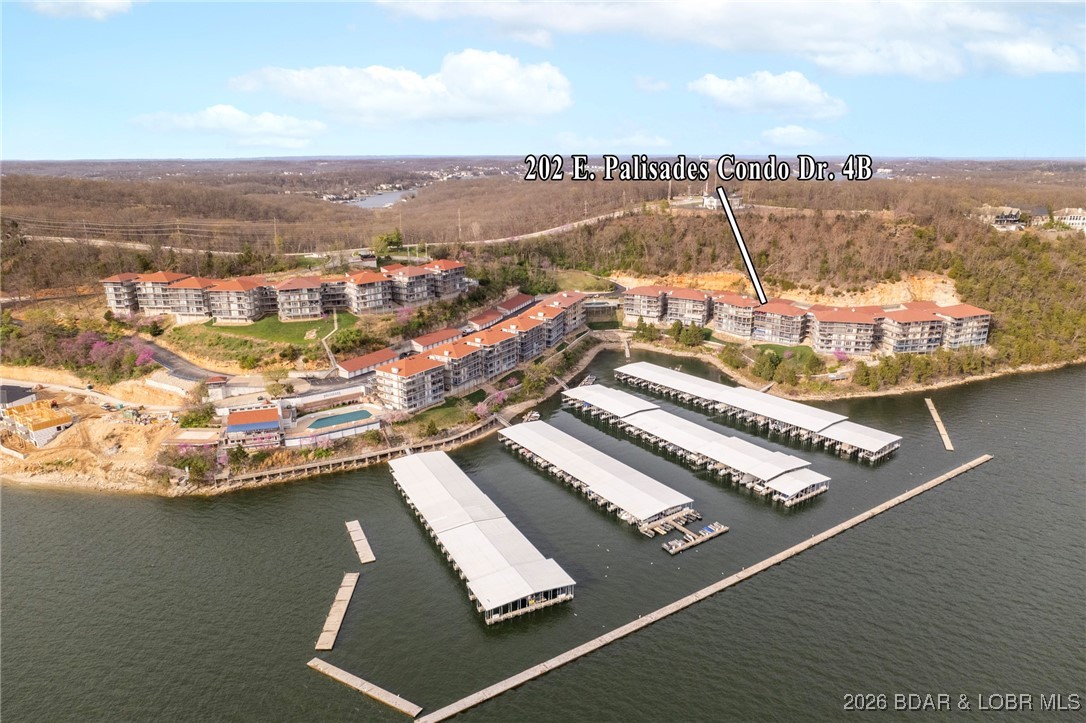 202E Palisades Condo Drive 4B