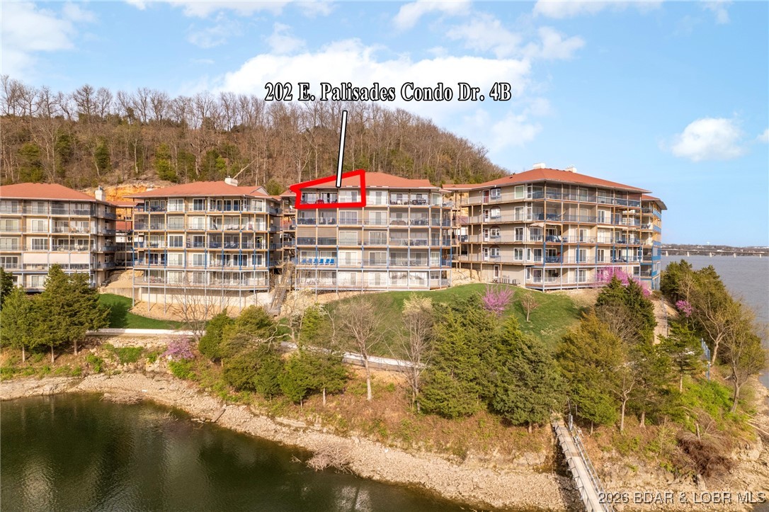 202E Palisades Condo Drive 4B