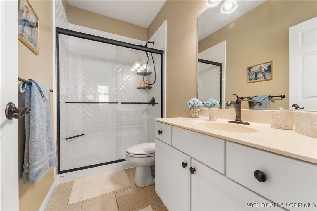 202E Palisades Condo Drive 4B