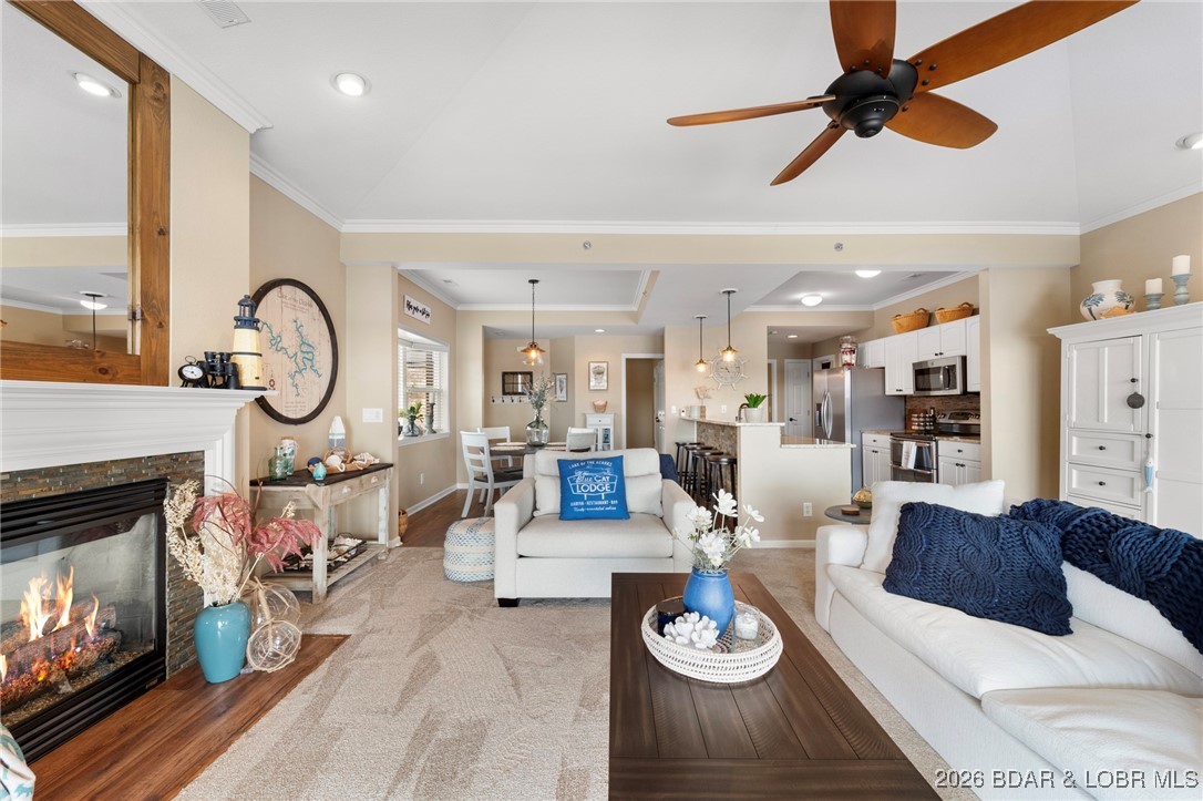 202E Palisades Condo Drive 4B