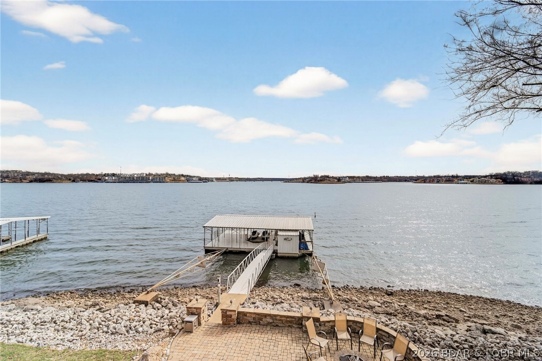 132 Old English Point