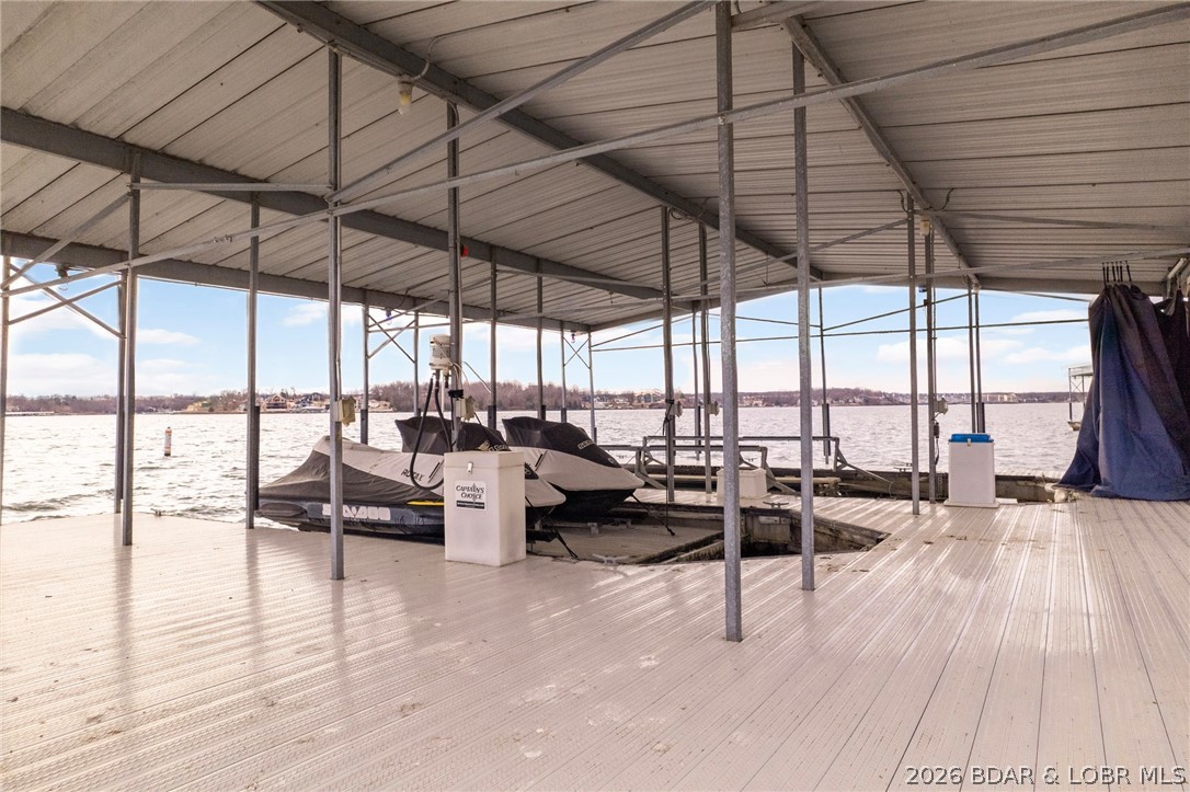 132 Old English Point