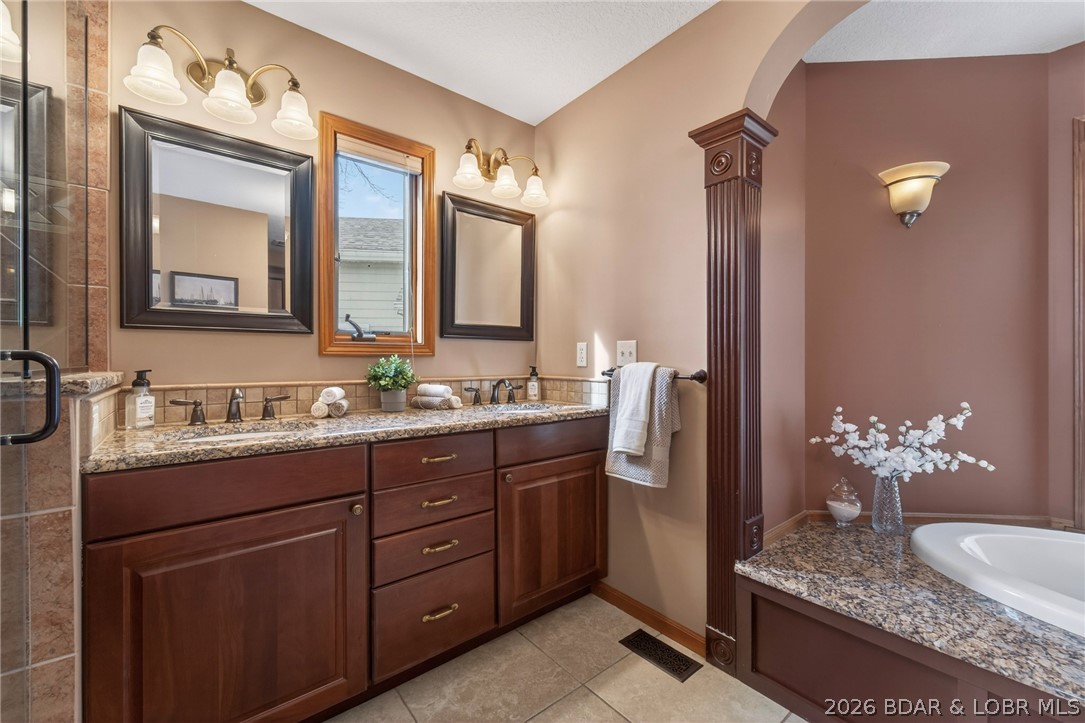 132 Old English Point