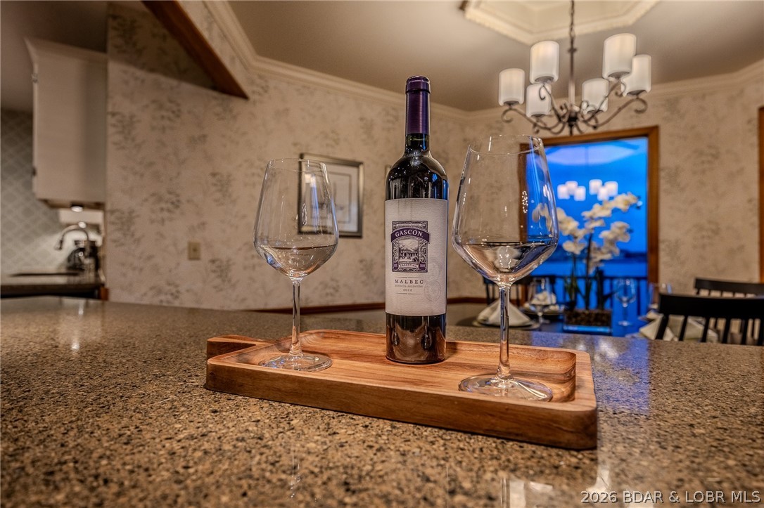 132 Old English Point