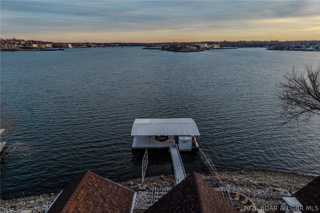 132 Old English Point