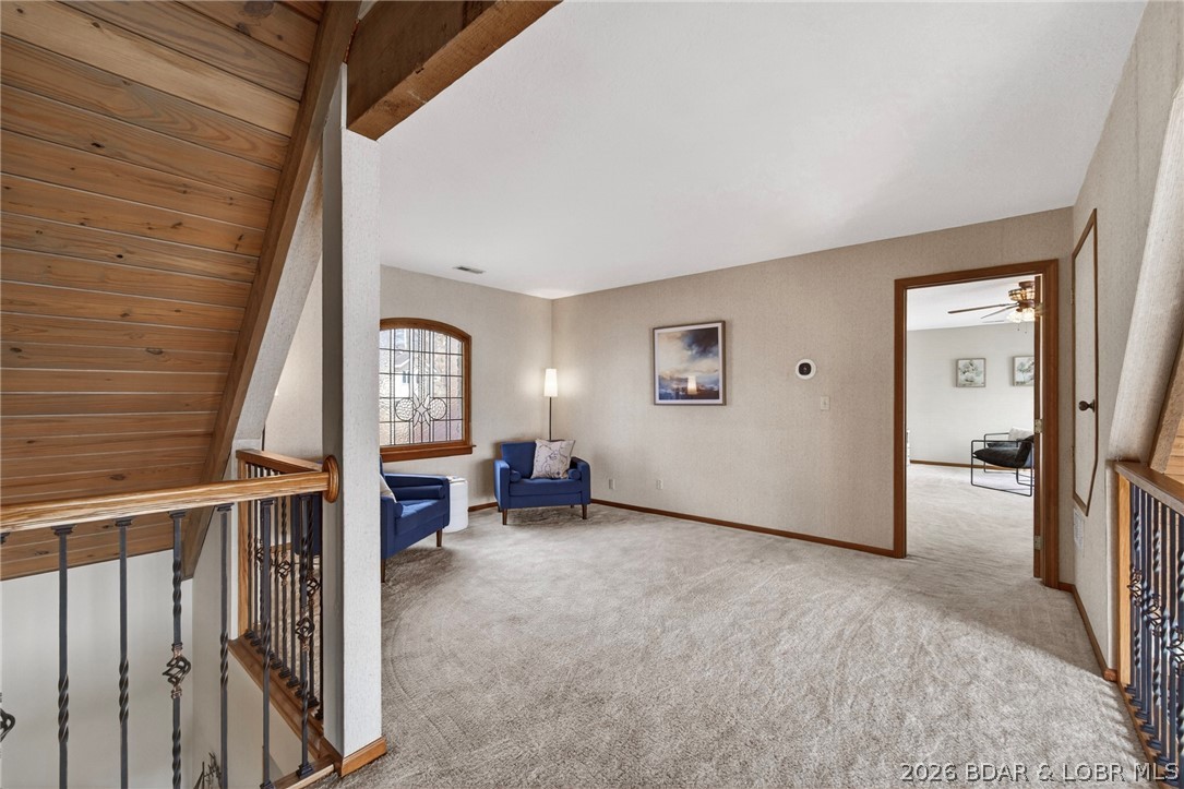 132 Old English Point