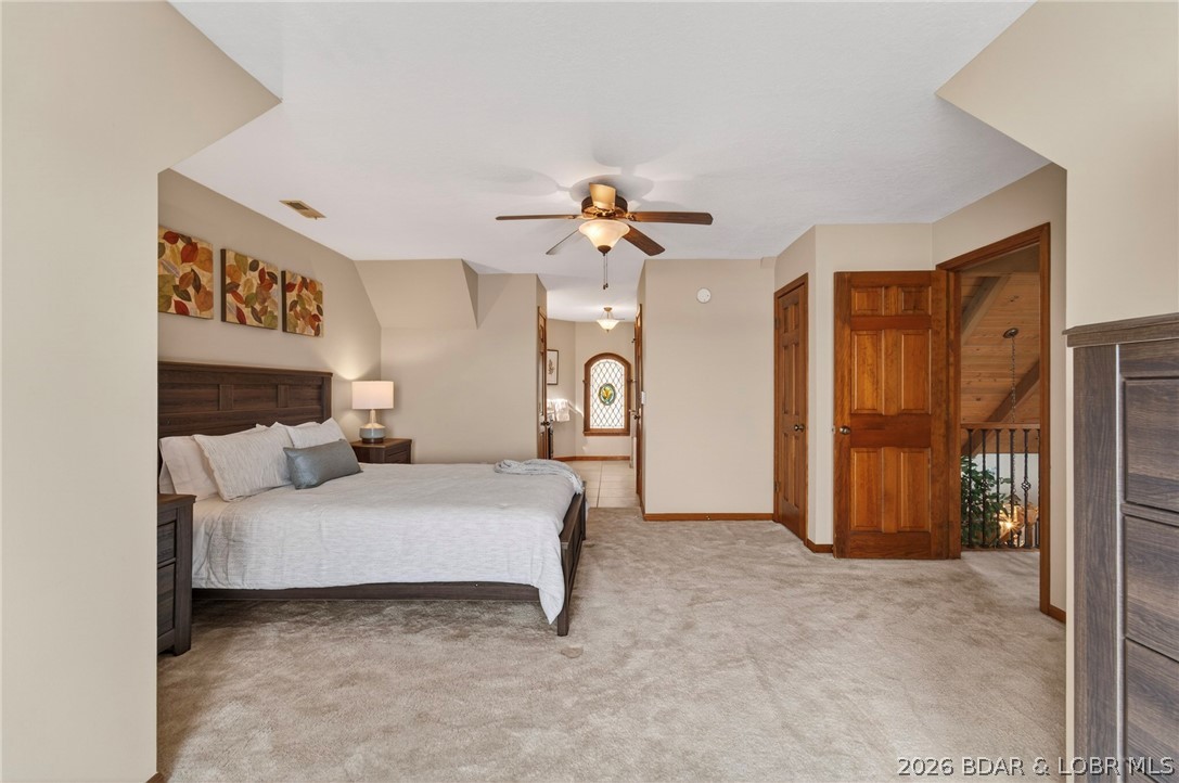 132 Old English Point