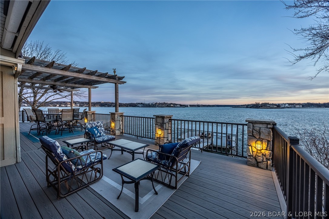 132 Old English Point