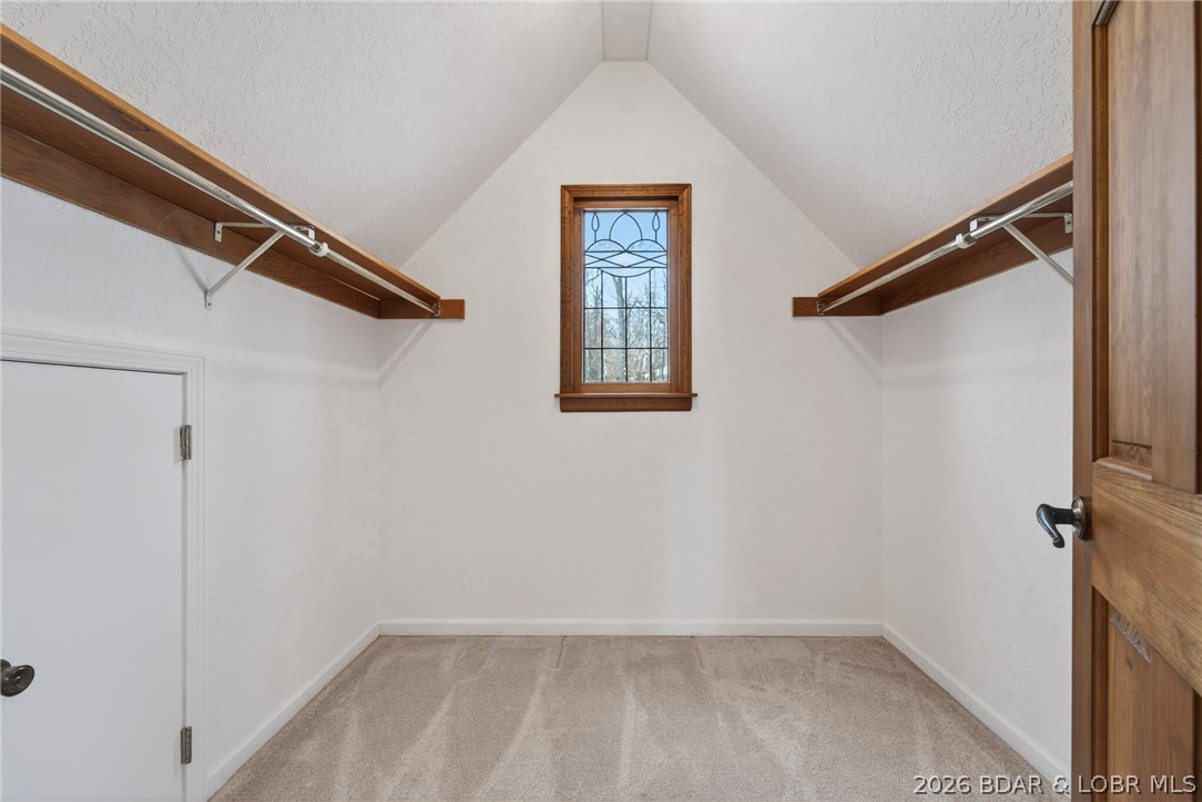 132 Old English Point