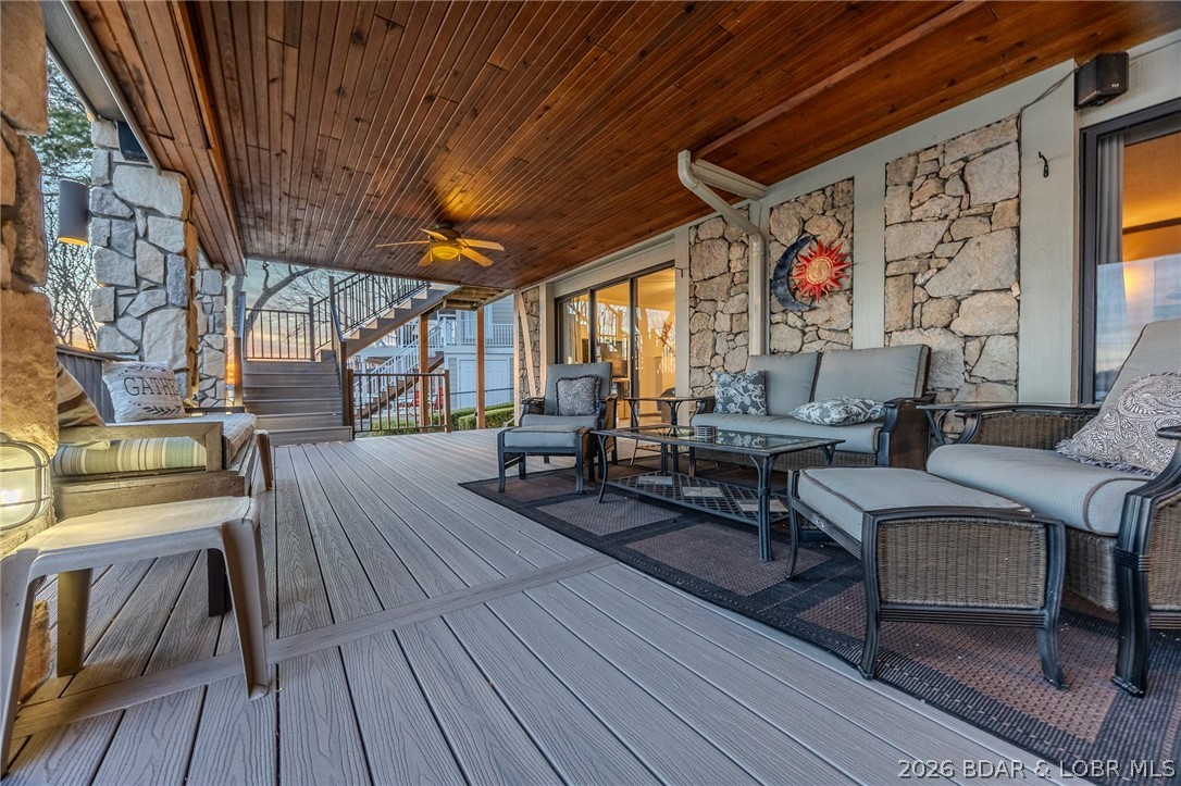 132 Old English Point